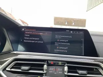 BMW X5 xDrive40d M Sport Pano ACC Inno B&W Standhzg