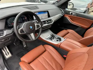 BMW X5 xDrive40d M-Sportpaket Massage Panor. ACC 22