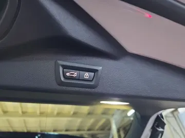 BMW X5 xDrive45e M-Sport AHK Laser HeadUp Panoramada