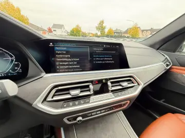 BMW X5 45e MSPORT INDIVIDUAL 360 ACC HUD LASER DAB