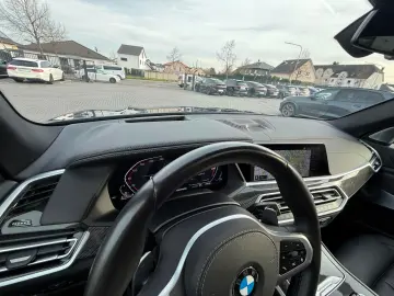 BMW X5 40xd MSPORT INDIVIDUAL 360 ACC HUD LASER B&W