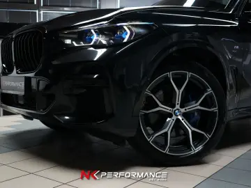BMW X5 xDrive 30 d M Sport   M-SITZE   SKY LOUNGE