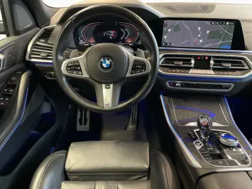 BMW X5 xDrive40dA M Sport 21  AHK Laser Pano H K HuD