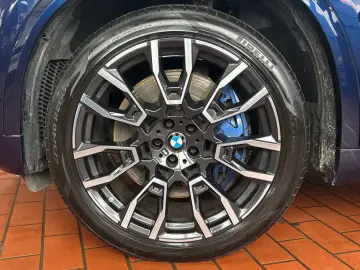 BMW X5 xDrive40d M Sportpaket Head-Up HiFi DAB WLAN