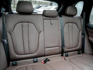 BMW X5 xDrive40d M SPORT HuD H K PANO HuD DA PROF 36