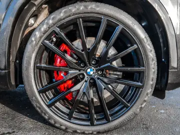 BMW X5 xDrive40d M Sport HUD PANO NAVI Standh. LED