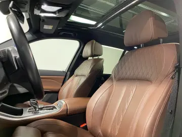 BMW X5 xDrive30d M Sport Standheizung Massage AHK