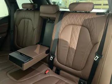 BMW X5 xDrive30d M Sport Standheizung Massage AHK