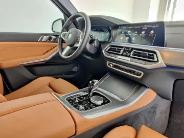 BMW X5 xDrive 45 e M Sport HiFi HUD Pano Leder AHK L