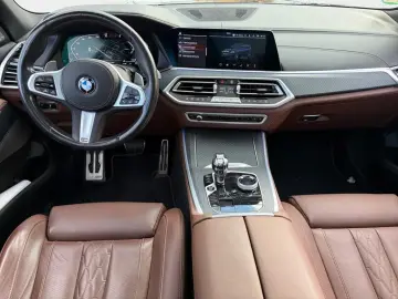 BMW X5 xDrive30d M Sport AHK Pano Laser Individual