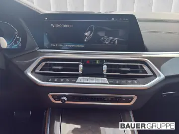 BMW X5 xDrive45e M Sport Pano LED Head-Up Memory H K