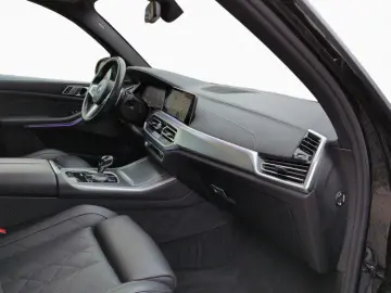 BMW X5 xD40d M SPORT FondEnt ACC AHK TV Pano H K 22