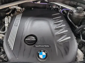 BMW X5 xDrive40d Sportpaket M Sportbr. Head-Up HiFi