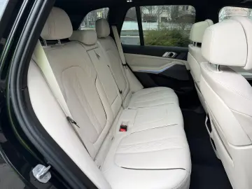 BMW X5 40d M SPORT.SOFT.PANO.SITZBELÜFT.AHK.360 22