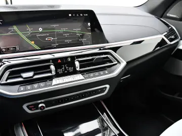 BMW X5 xDrive40d M Sport 21Zoll AHK Sitzlüft ACC 360