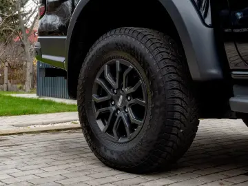 FORD Ranger Raptor e-4WD