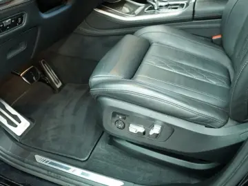 BMW X5 xDrive40d M Sportpaket STANDHEIZUNG.PGSD.AHK