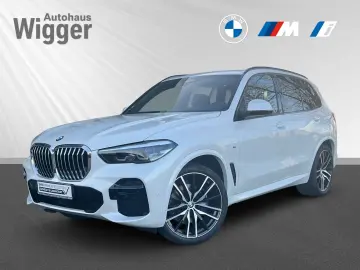 BMW X5 30d M Sport xDrive HUD AHK Pano StandHzg Navi