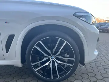 BMW X5 30d M Sport xDrive HUD AHK Pano StandHzg Navi