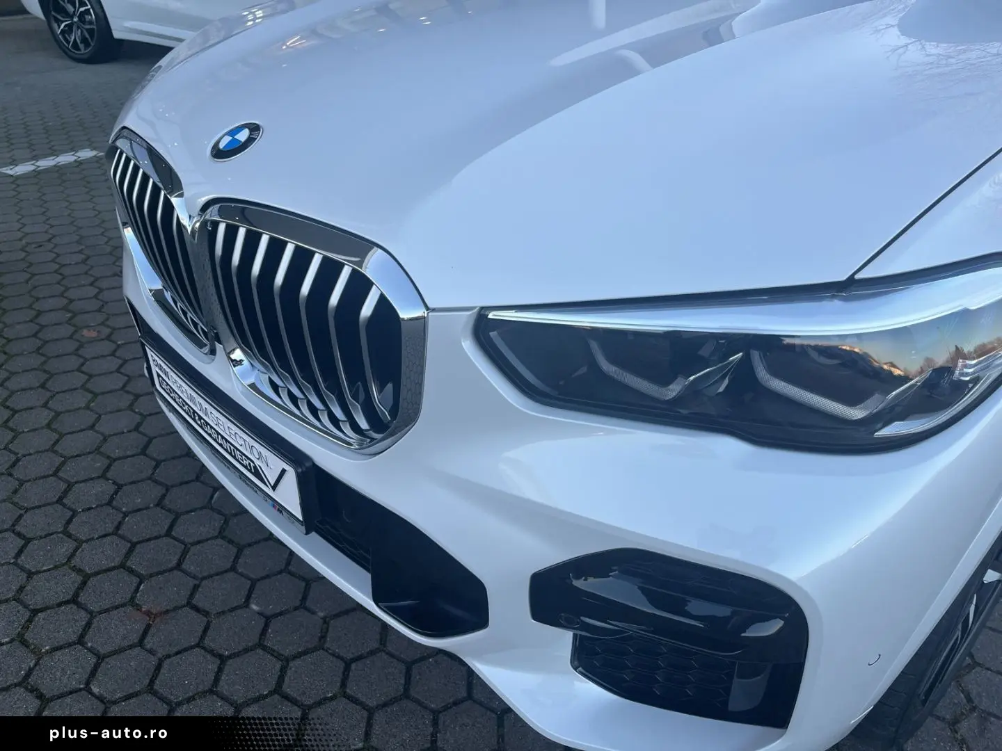 BMW X5 30d M Sport xDrive HUD AHK Pano StandHzg Navi