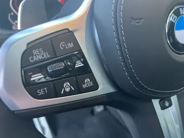 BMW X5 30d M Sport xDrive HUD AHK Pano StandHzg Navi