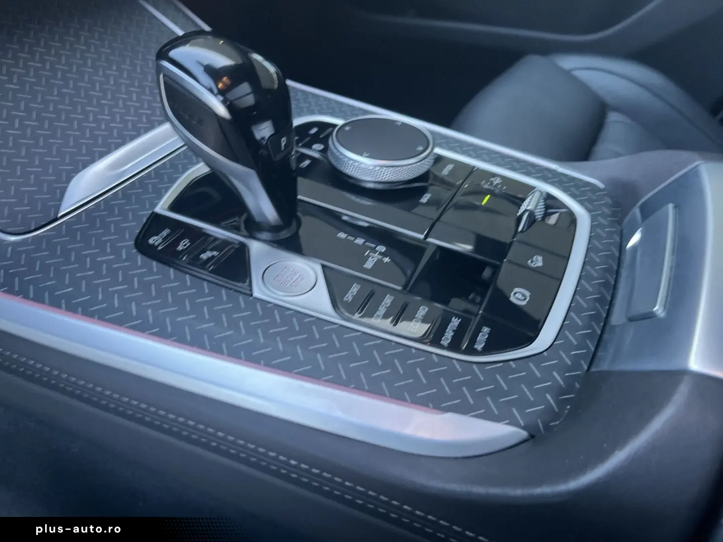 BMW X5 30d M Sport xDrive HUD AHK Pano StandHzg Navi