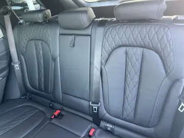 BMW X5 30d M Sport xDrive HUD AHK Pano StandHzg Navi