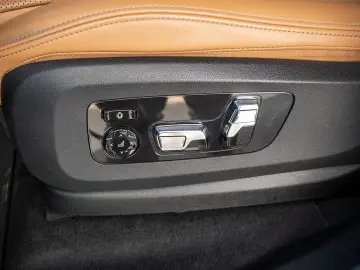 BMW X5 xDrive 30d M-Sport 360  PANO HUD AHK ACC H K