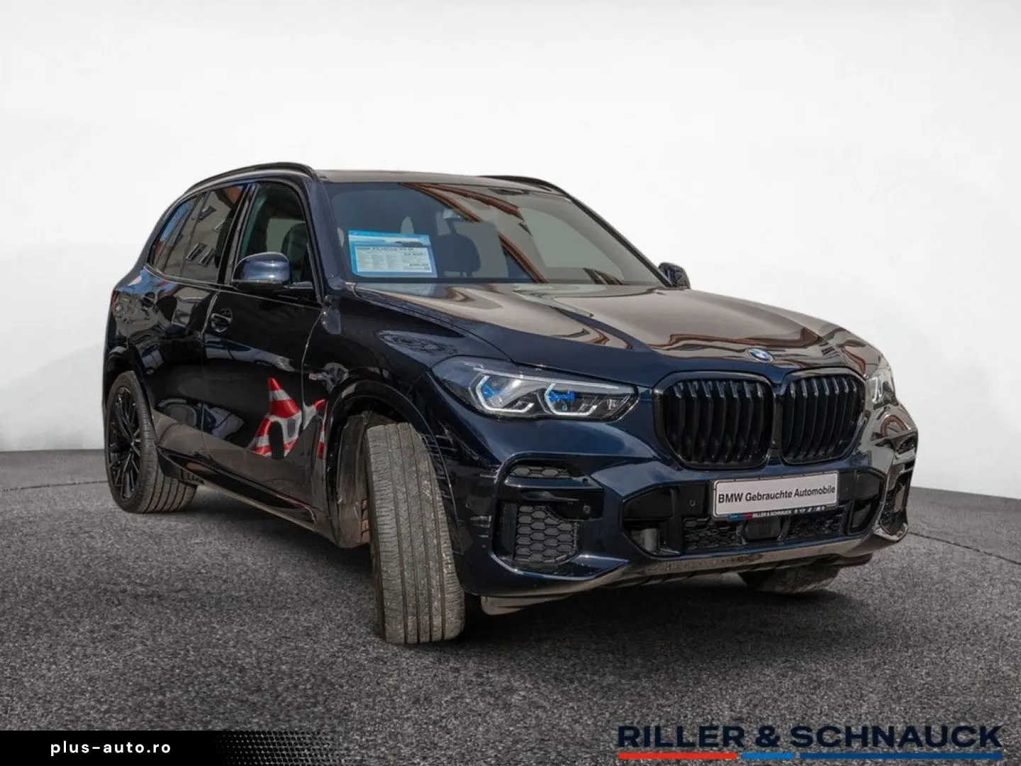 BMW X5 xDrive 40i M-Sport LASER PANO HUD LEDER H K M