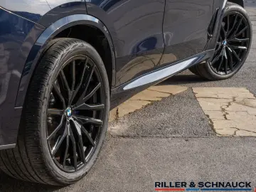 BMW X5 xDrive 40i M-Sport LASER PANO HUD LEDER H K M