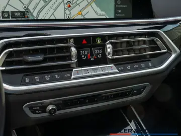 BMW X5 xDrive 40i M-Sport LASER PANO HUD LEDER H K M