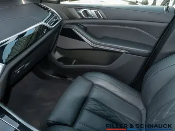 BMW X5 xDrive 40i M-Sport LASER PANO HUD LEDER H K M