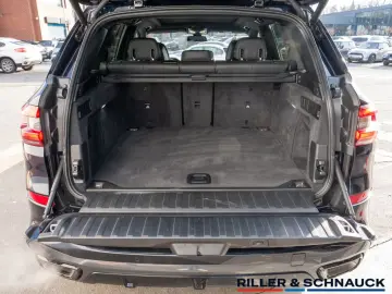 BMW X5 xDrive 40i M-Sport LASER PANO HUD LEDER H K M