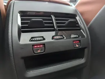 BMW X5 xDrive30d M Sport Plus Pano Iconic Glow