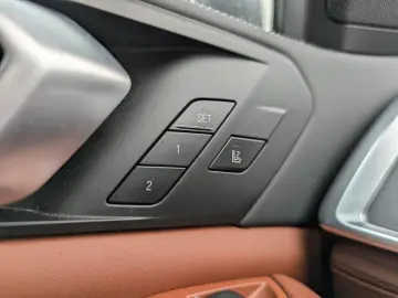 BMW X5 xDrive30d M Sport Plus Pano Iconic Glow