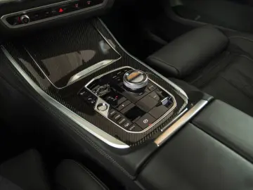 BMW X5 Xdrive50e M-SPORT-MASSAGE-TOWB-22 -CARBON