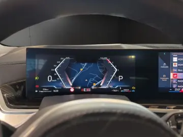 BMW X5 xDrive30d Park-Assist M Sportpaket Pano Trave