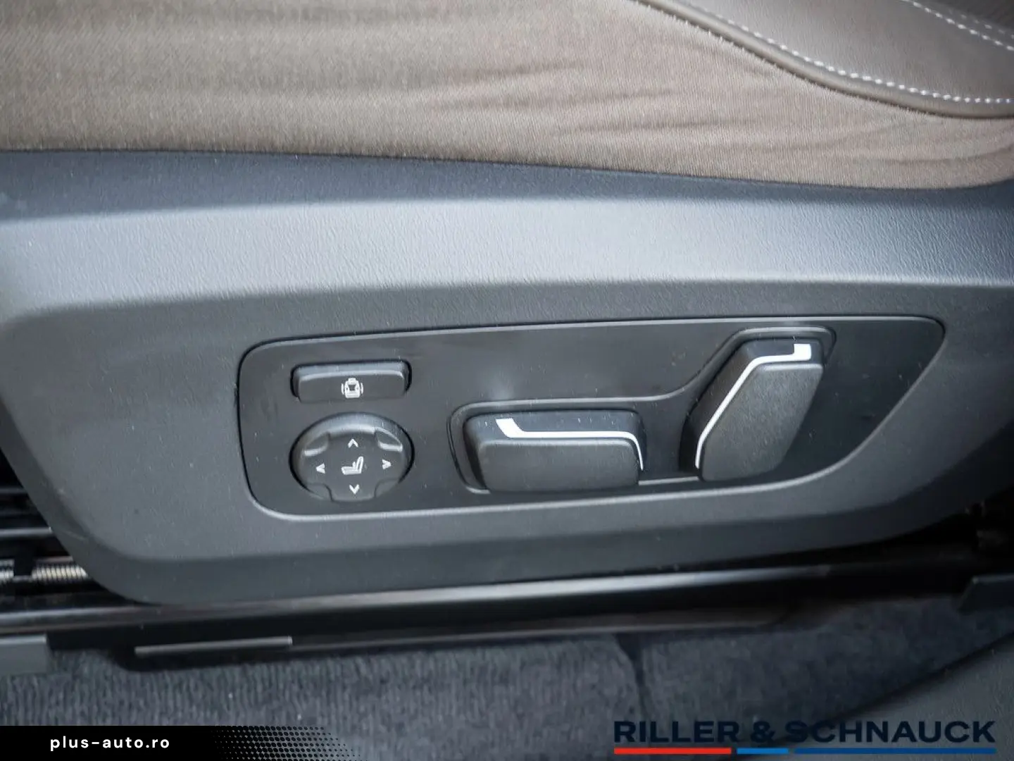 BMW X3 xDrive 30e M-Sport NAVI AHK ACC LED PANO 360