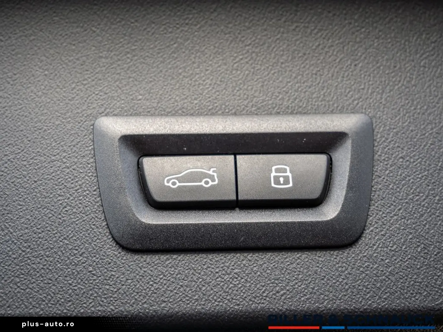 BMW X3 xDrive 30e M-Sport NAVI AHK ACC LED PANO 360