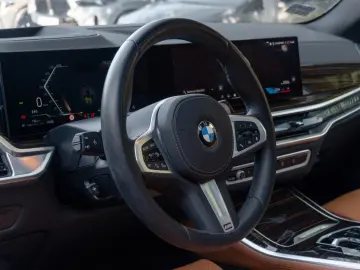 BMW X5 30d M SPORT.SOFTC.LUFTF.PANO.DR.ASS.360 .AHK