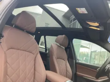 BMW X5 xDrive 30d M-Sport AHK Panodach Luftfederung