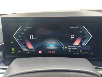 BMW X5 xDr30d M Sportpaket LED Navi SkyLounge ParkAs