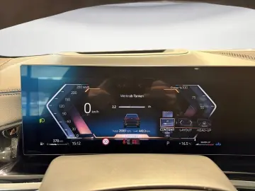 BMW X5 xDrive30d M Sport AHK Panorama H&K STHZ