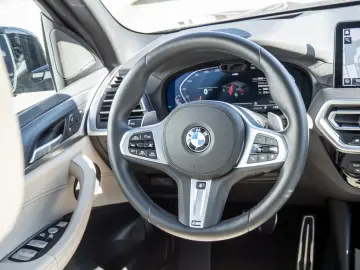 BMW X3 xDrive 30i M-Sport STANDHZ LASER PANO AHK H K