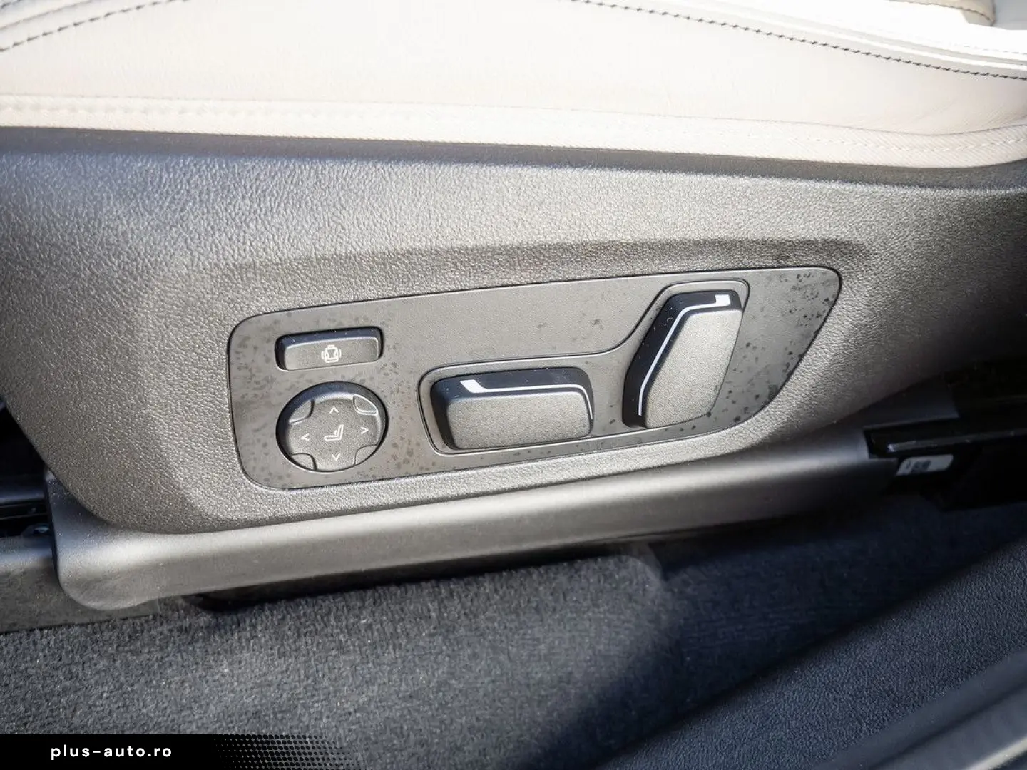 BMW X3 xDrive 30i M-Sport STANDHZ LASER PANO AHK H K