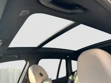 BMW X3 xDrive30i    M-Sport ACC Laser PanoSD SpurAss