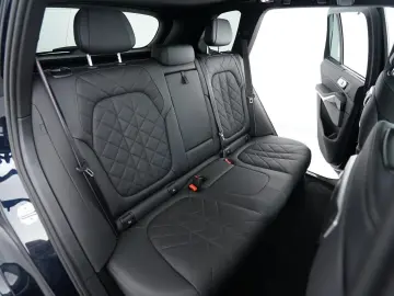 BMW X5 xDrive 30d (M-Sport Pro LED AHK H K STHZ )