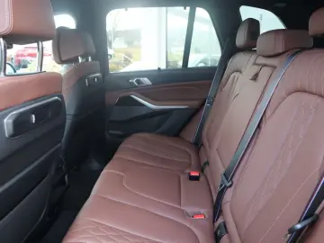 BMW X5 xDrive40d M Sport Pro Gestik DAB AHK Luft H&K