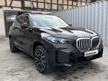 BMW X5 xDrive30d    M Sport Luft LED LC Prof AHK HUD