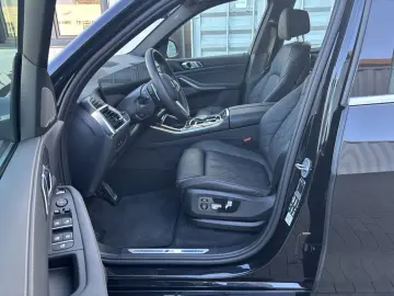 BMW X5 xDrive30d    M Sport Luft LED LC Prof AHK HUD